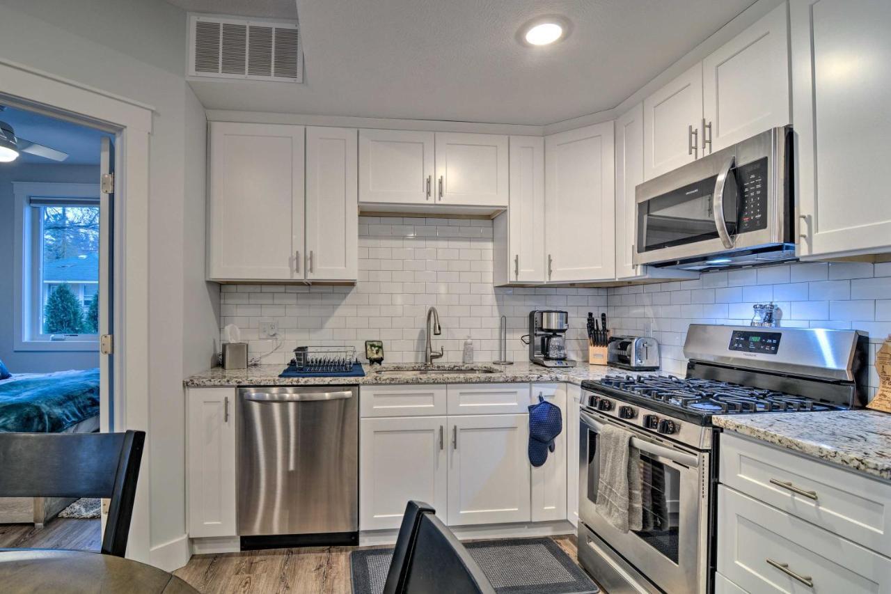 Modern Traverse City Condo About 1 Mi To Bay! Εξωτερικό φωτογραφία